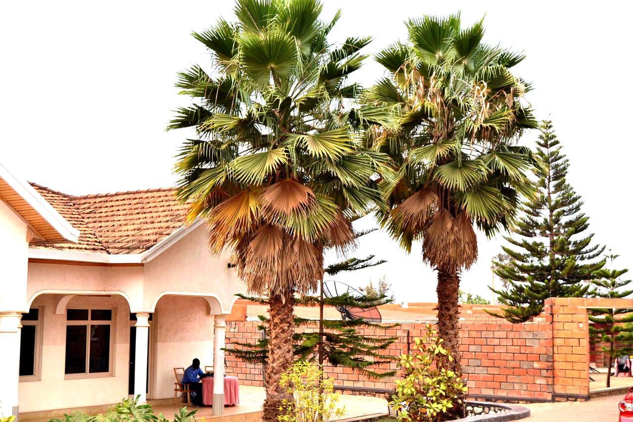Martin Aviator Hotel Kigali Exterior foto